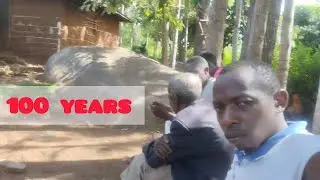 Meet the oldest man in The village(Nyabohanse)but very strong @iammarwa @DeeMwango @davyjnr3009 