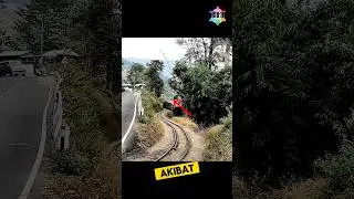 kereta harus jalan mundur 😱 #faktaunik #faktalucu #keretaapi #kereta #prindapan #rel #palangkereta