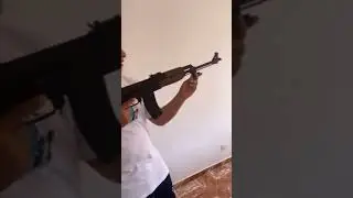 MR.Stiven tiene la AK47 😱😬