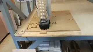 Porch corner brackets