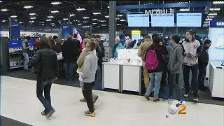 Shoppers Flock To Best Buy For Early Start On Holiday Shopping