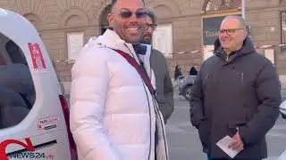 BARI | A Bari scioperano in piazza Libertà i tassisti: «Più controlli contro l’abusivismo»