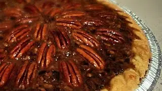Prepare a Delicious Christmas Nut Pie - DIY Food & Drinks - Guidecentral