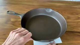 Vintage Griswold Slant Logo EPU No. 8 Cast Iron Skillet Pan