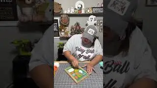 &ldquo;Two Sides of Fall: DIY Reversible Frame on Facebook Live!&rdquo; . . . . #FallCrafting #DoubleSidedFrame