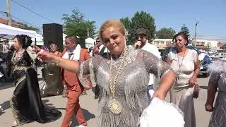 СВАТБЕНИЯ ДЕН НА ДАНИ И ЖИВКА 2-ра част