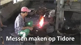 Messen maken op Tidore (Molukken, 2009)