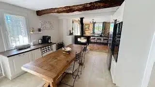 Superbe bastide en pierres sur 22 hectares, proche Cotignac