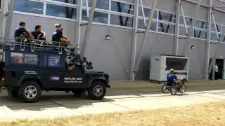 Handbikes/Handcycles Team Hybrid Tag Axle pulling 2 ton Landrover