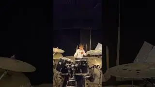 Zombie bateri performansı