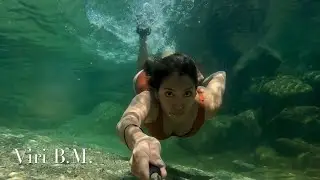 Underwater river fun with Viri