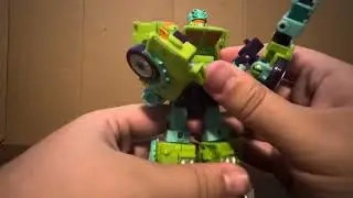 Transformers Legacy Evolution Deluxe Class Tow Line Review