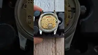 Low battery indicator on a Grand Seiko 9F Quartz Watch