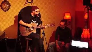 Singer-Songwriter Nik Novakovic (aka Nik Nova) awesome moment live at Heimathirsch