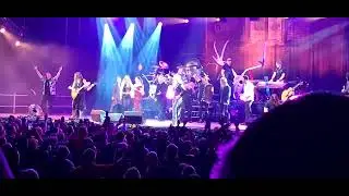 Raskasta joulua feat. Everybody - Tulkoon joulu Live, Nokia Arena, Tampere, Finland 13.12.2025