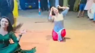 Madam preeti Khan queen of Mela dancer