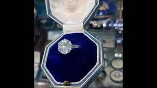 DR406 Amazingly classic Art Deco solitaire ring