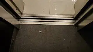 Z Flip 5: ThyssenKrupp Impulse Hydraulic Elevator | Borders/XXI Forever | Alderwood | Lynnwood WA