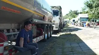 Thailand cuts Laos fuel route amid Cambodia border conflict | REUTERS