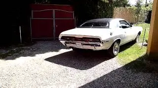 '71 Challenger with Flowmaster 40 mufflers - 383 Magnum (video 2)
