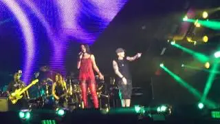 Eminem ft. Rihanna - The Monster Live at Metlife Stadium