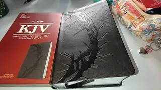 Holman KJV Personal Size Review &mdash; Large Print, Reference Features & Flip Through