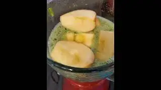 Spinach Peach Berry Smoothie 😋🍑🫐