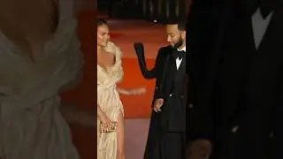 Этот НЕЛОВКИЙ момент между Крисси Тейген и Джоном Леджендом | ПРИВЕТ! #шорты