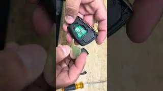 Replace battery on new gm smart key, gmc sierra, yukon, canyon, chevy Silverado, suburban, colorado