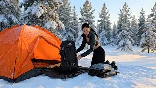 The woman camped in the forest in temperatures of -70 degrees Celsius.