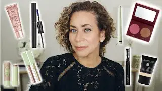 SKINSTORE.COM | PREMIUM BEAUTY PRODUCTS | ONE STOP SHOP | A HOLIDAY LOOK