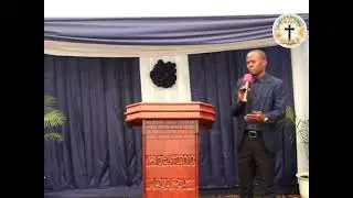 TAFUTA UTAKATIFU, WA NJE NA NDANI