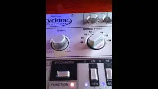TB303 clone bass bot TT303 acid