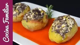 Patatas asadas rellenas con  revuelto de morcilla | Javier Romero
