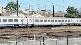 passage d'un RCR pousser par une BB22000 a Marseille saint Charles