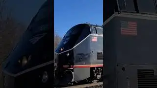Amtrak's Midnight Blue #100 leads Lake Shore Limited. #HeritageUnit
