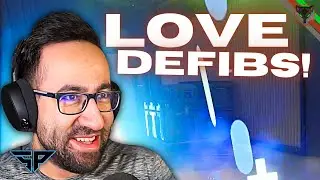 Taryn, Hambinooo and Coyote Love the Defib Mechanic! - Super People Squads Gameplay, Gas Soldier