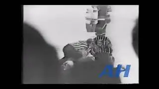 NHL Apr. 29, 1976 Peter Mahovlich,MTL v Bob Nystrom,NYI Montreal Canadiens New York Islanders