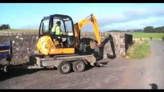 unloading jcb