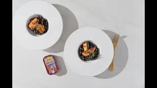 Spaghetti Nero com Sardinhas Picantes Bom Petisco