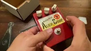 Analog Alien Comp Unbox