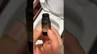 Выливаю йод прямо в унитаз #лайфхаки #йод #туалет