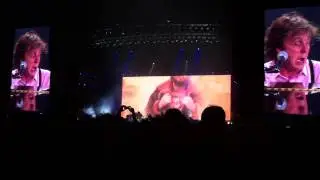 Maybe I'm Amazed - Paul McCartney (Detroit 7/24/2011)