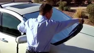 Smart Windscreen Cover - Dust, Snow and Extreme Sunlight Protection