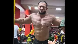 Ilyas Khan Umaraliev : Chest Striations For Days!!