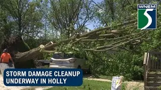 Storm damage cleanup underway in Holly