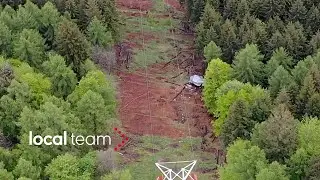 Strage funivia Mottarone, le immagini dal drone: la cabina appoggiata agli alberi