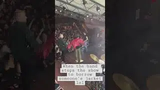 When the band stops the show&hellip; #shorts #band #austin #texas #knucklepuck #leatherjacket #concert