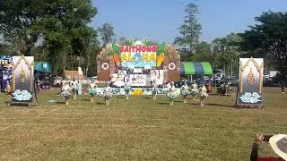 กองเชียร์และเชียร์ลีดเดอร์โรงเรียนบ้านใหม่ไทรทอง (เช้า)