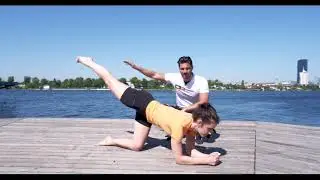 C&C Systems / Workout Video: Kimberly Budinsky und PT Christopher Frank / Kickback f&uuml;r den Po